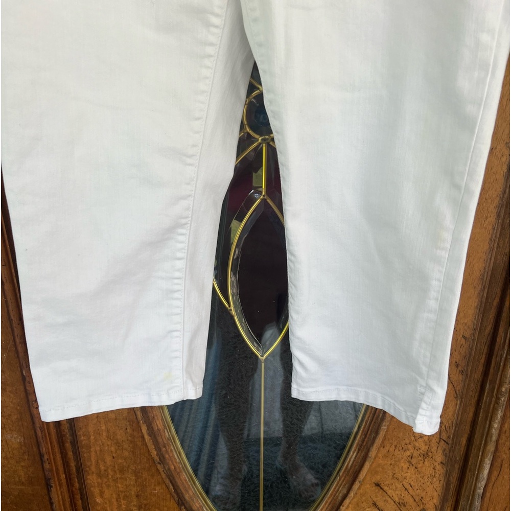 White Capris Jeans